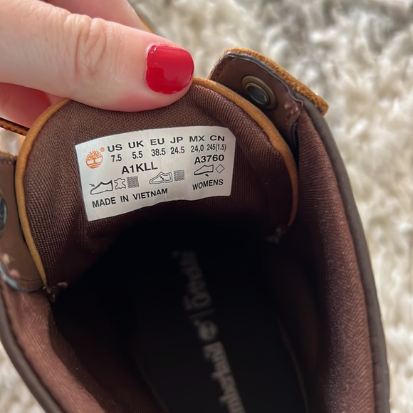 Timberland Heeled Boots - Picture 3 of 5